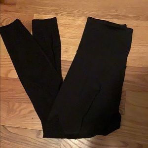 Beyond Yoga small black leggings